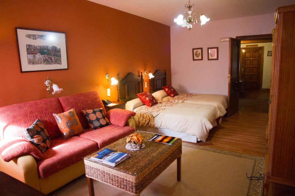 La Casona Del Abuelo Parra Hotell Villanueva De Los Infantes Rum bild